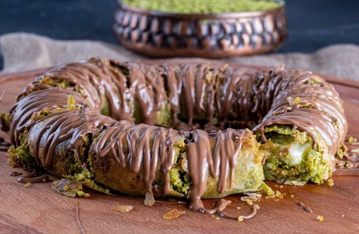 Çikolatalı Simit Katmer